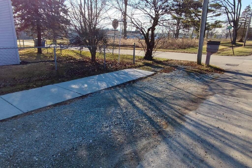 Perfect Combo Of Charm & Comfort- 2Bedroom Home Noblesville Exterior foto